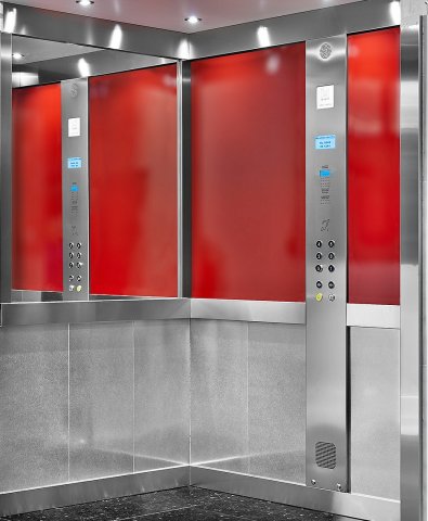 Ascenseur avec locale des machines